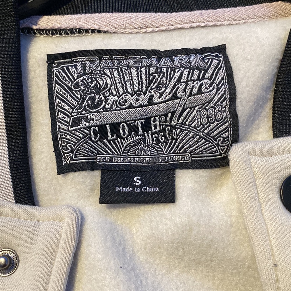 Button Up Jacket. - image 3